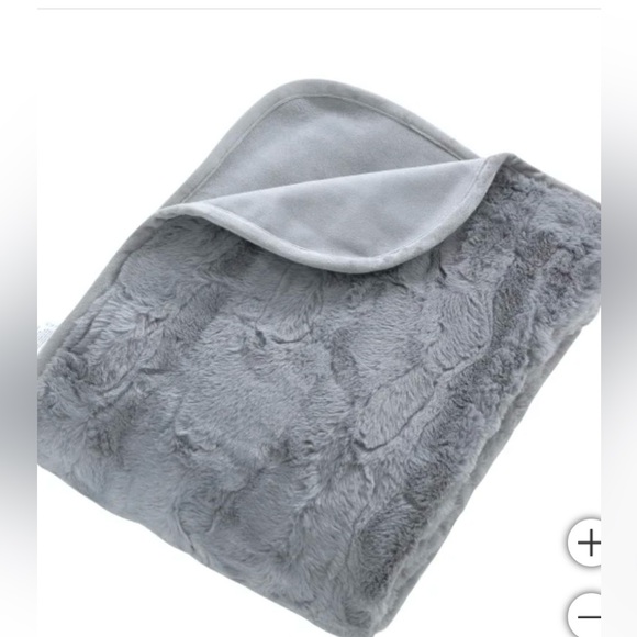 Brentwood Oversized Waterproof Pet Blanket & Furniture Protector 60”X 7… - Picture 3 of 3